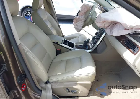 2013 Volvo Xc70 3.2/3.2 Platinum/3.2 Premier/3.2 Premier Plus z USA, uszkodzony, nr VIN YV4940BZ5D1147161